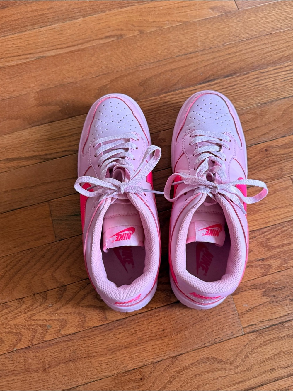 Nike Dunk Low Triple Barbie Pink Shoes Men’s size 8 / Women’s size 9 - Picture 4 of 10